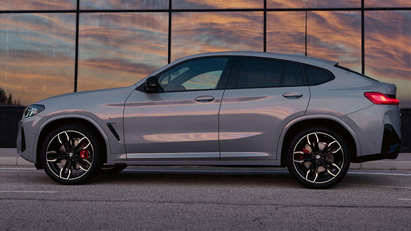 BMW X4.